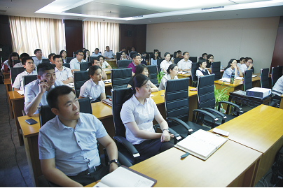 國儲(chǔ)、新興集團(tuán)組織開展OA辦公系統(tǒng)培訓(xùn)